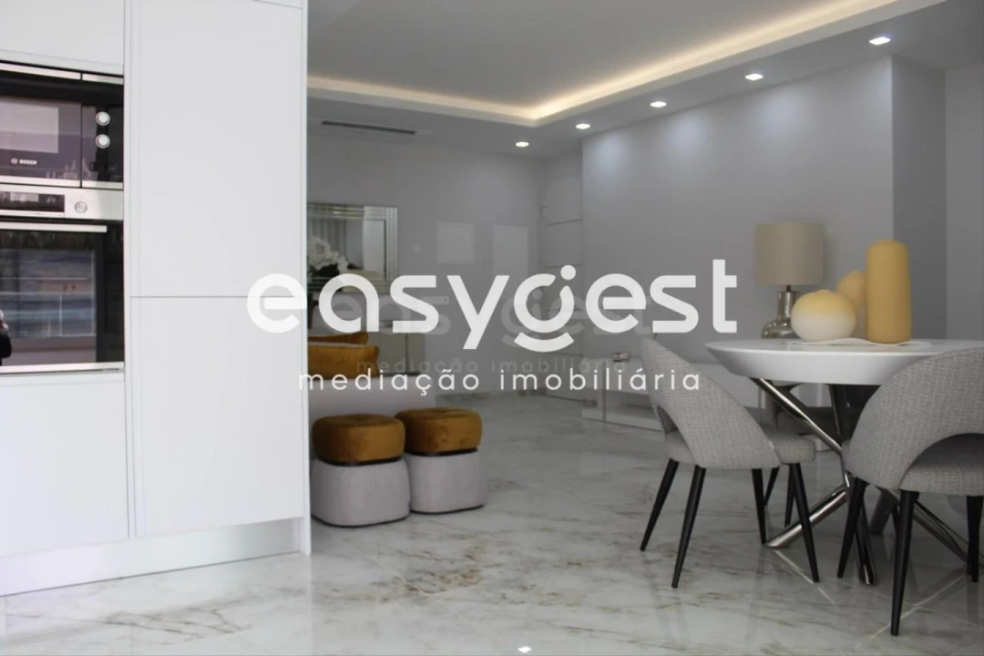 Apartamento T2 para Venda em Lagos (São Sebastião e Santa Maria) Foto 17