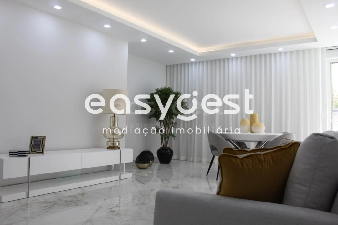 Apartamento T2 para Venda em Lagos (São Sebastião e Santa Maria) Foto 33