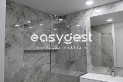 Apartamento T2 para Venda em Lagos (São Sebastião e Santa Maria)