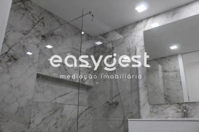 Apartamento T2 para Venda em Lagos (São Sebastião e Santa Maria)