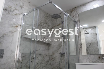 Apartamento T2 para Venda em Lagos (São Sebastião e Santa Maria)