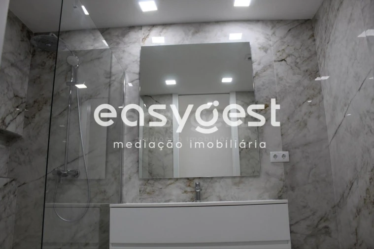 Apartamento T2 para Venda em Lagos (São Sebastião e Santa Maria) Foto 22