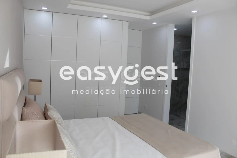 Apartamento T2 para Venda em Lagos (São Sebastião e Santa Maria) Foto 30
