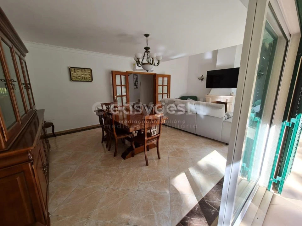 Moradia T2 para Venda em Quarteira Foto 13