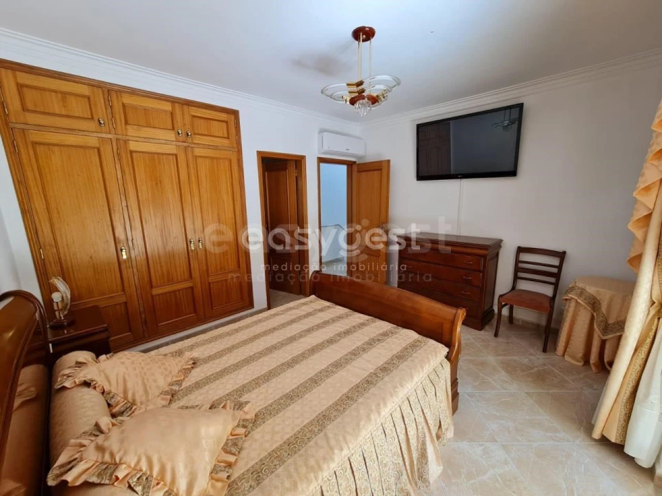 Moradia T2 para Venda em Quarteira Foto 24