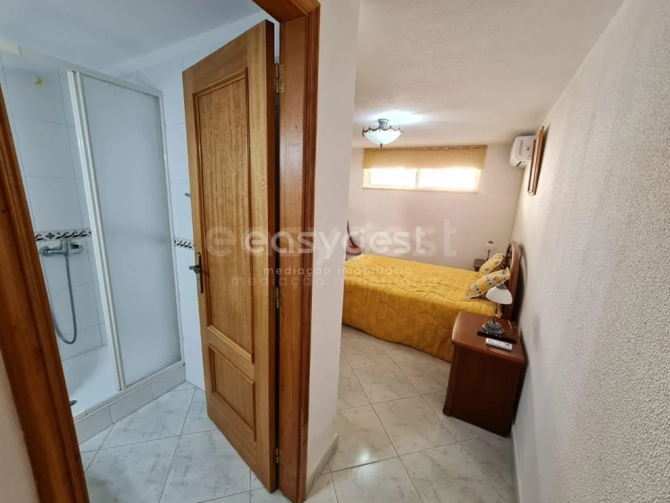 Moradia T2 para Venda em Quarteira Foto 29