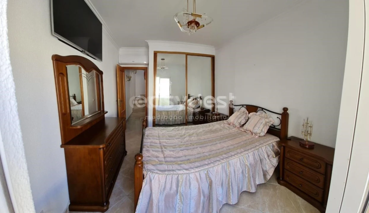 Moradia T2 para Venda em Quarteira Foto 37