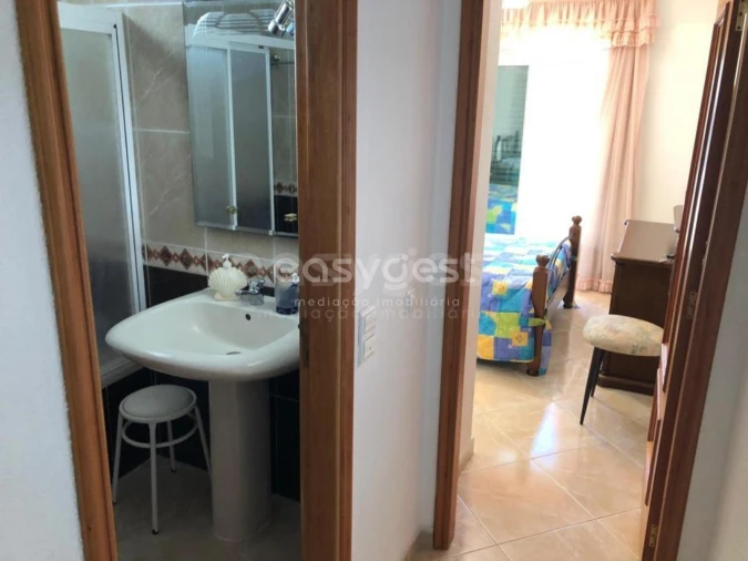 Moradia T2 para Venda em Quarteira Foto 9