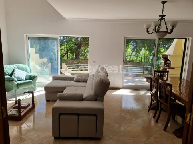 Moradia T2 para Venda em Quarteira Foto 17