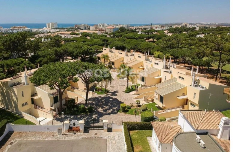 Moradia T2 para Venda em Quarteira Foto 21