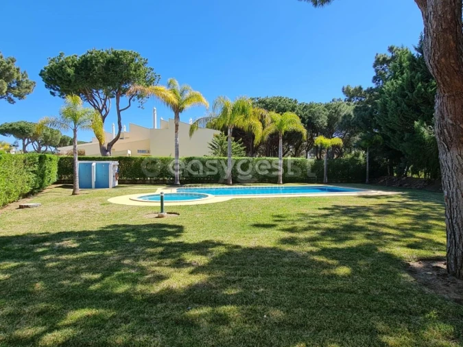 Moradia T2 para Venda em Quarteira Foto 35