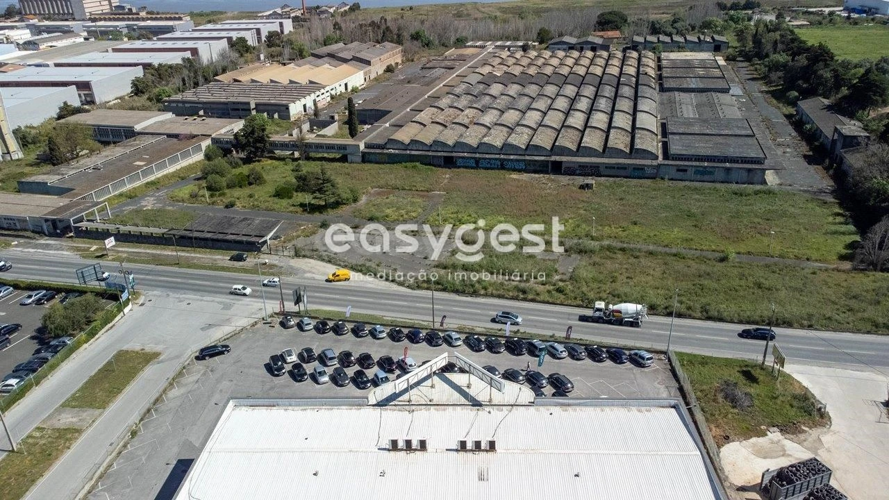 Armazém para Venda em Alverca do Ribatejo e Sobralinho Foto 17