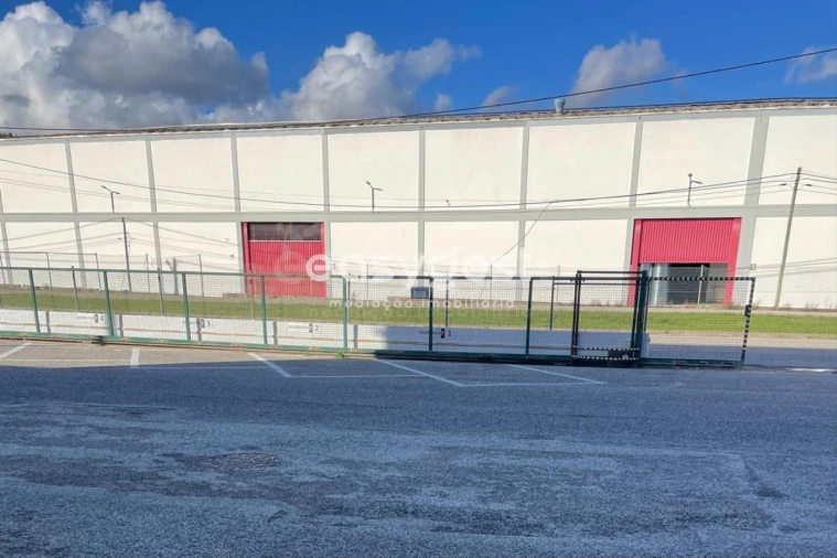 Armazém para Venda em Alverca do Ribatejo e Sobralinho Foto 6