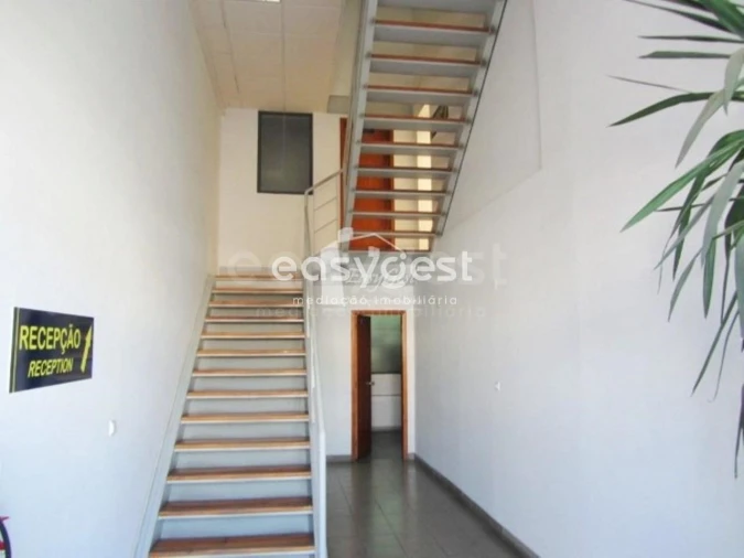 Armazém para Venda em Alverca do Ribatejo e Sobralinho Foto 14