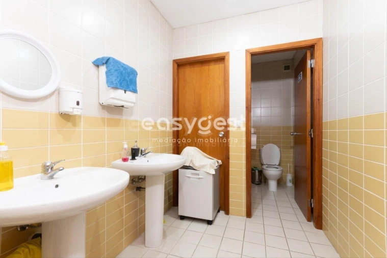 Armazém para Venda em Alverca do Ribatejo e Sobralinho Foto 15