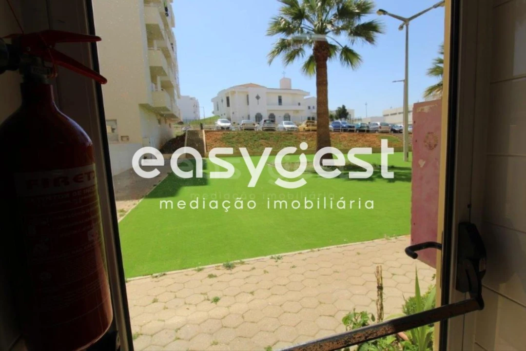 Negócio para Venda em Estômbar e Parchal Foto 3