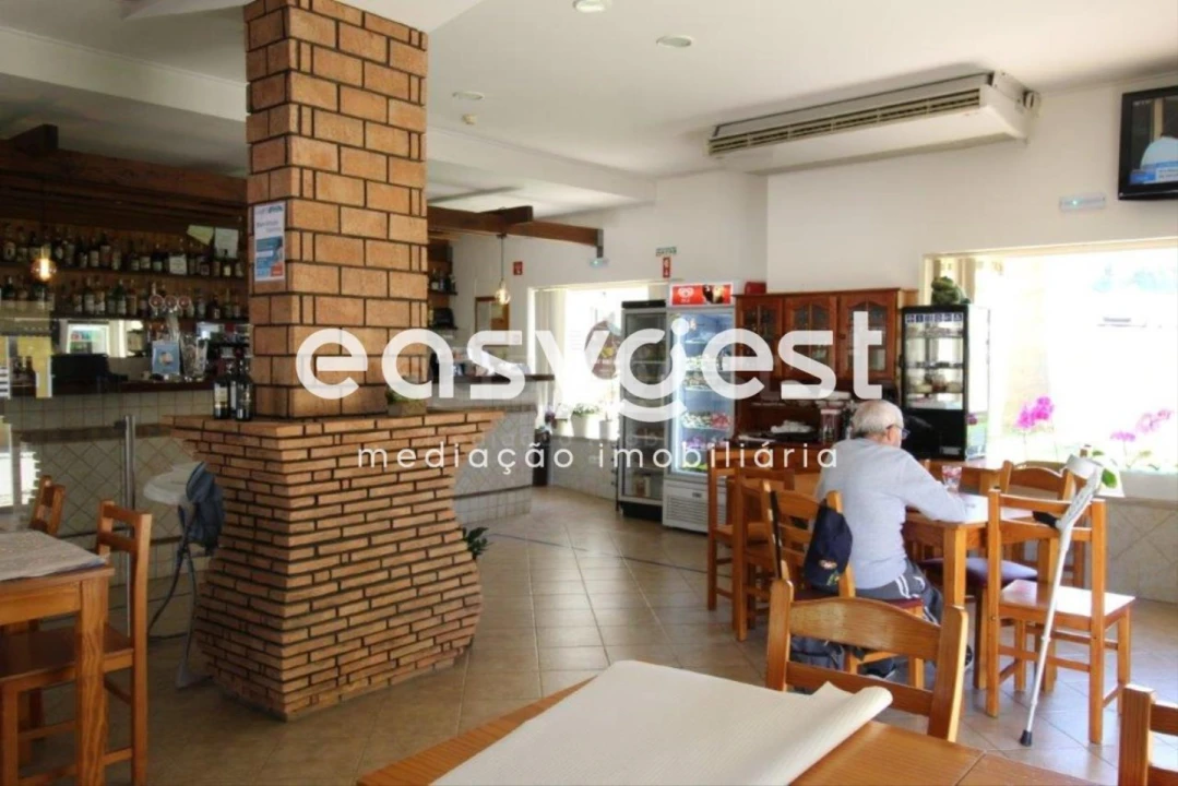 Negócio para Venda em Estômbar e Parchal Foto 30