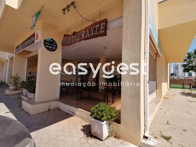 Negócio para Venda em Estômbar e Parchal Foto 32