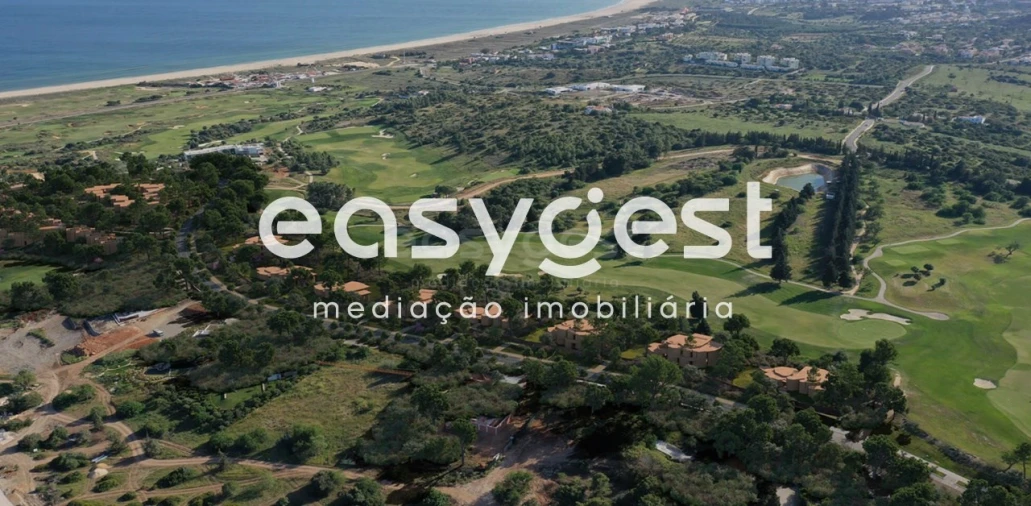 Terreno para Venda em Odiaxere Foto 2