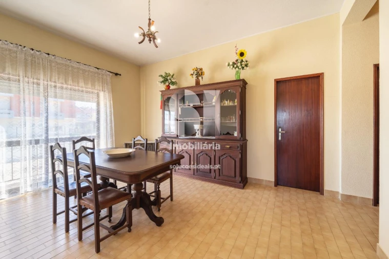 Moradia T6 para Venda em Vieira de Leiria Foto 26