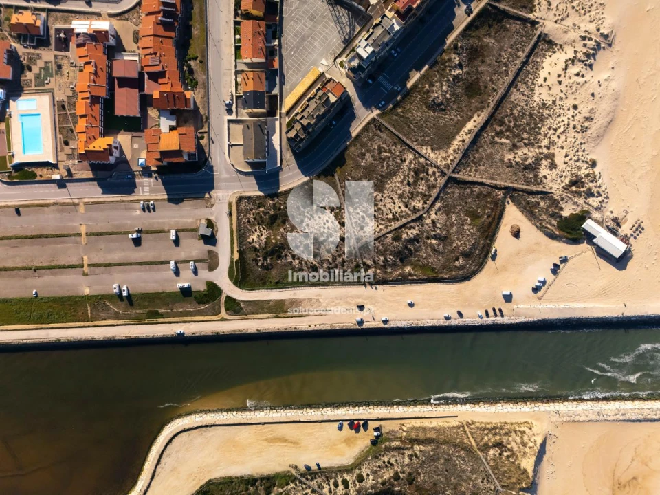 Moradia T6 para Venda em Vieira de Leiria Foto 2