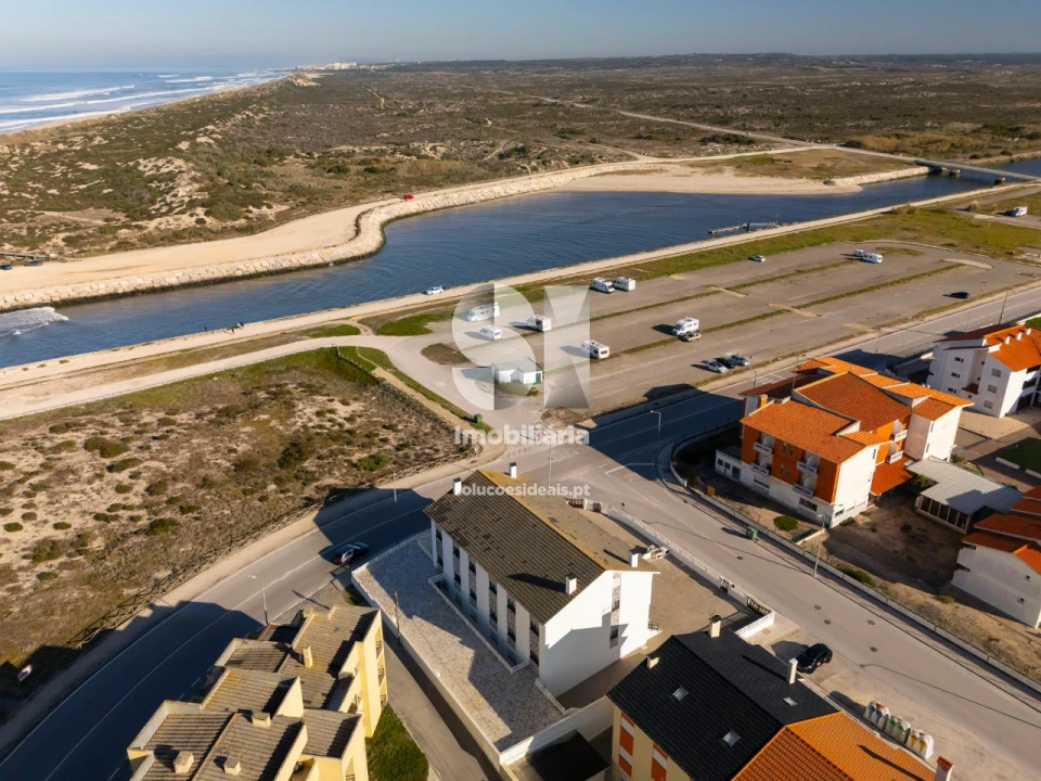 Moradia T6 para Venda em Vieira de Leiria Foto 5