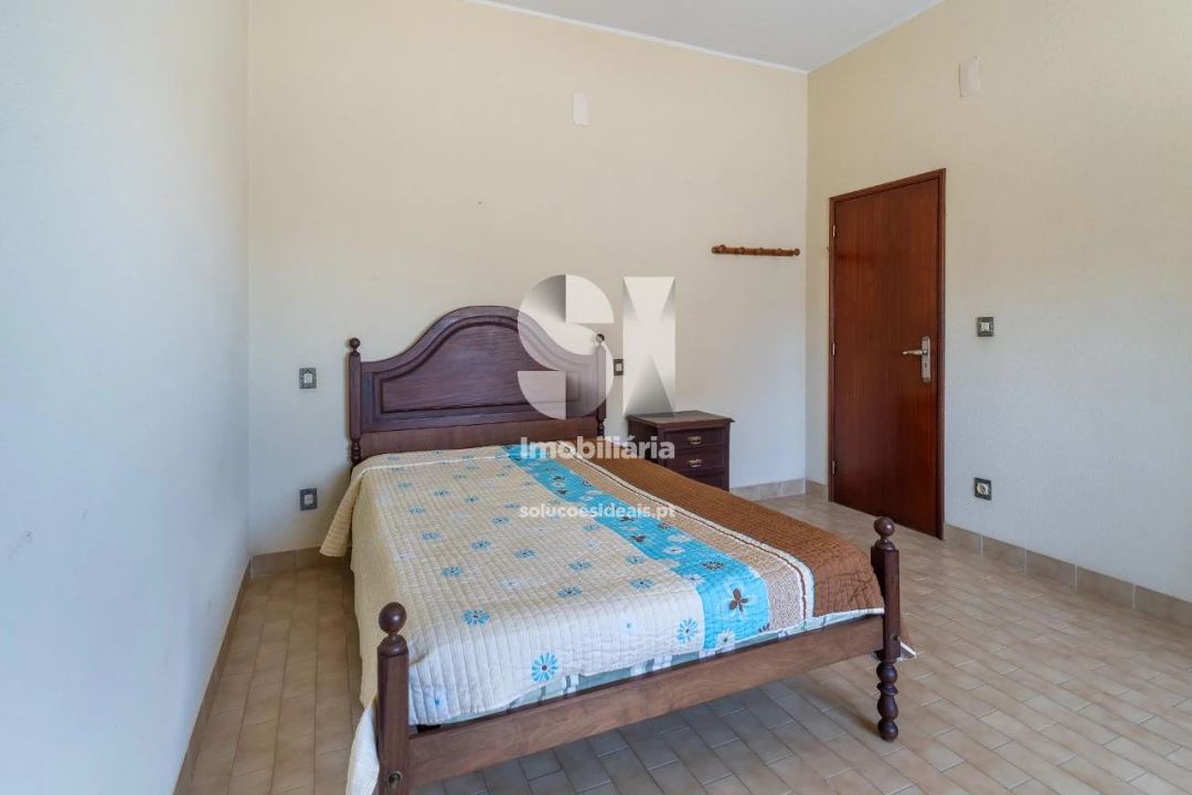Moradia T6 para Venda em Vieira de Leiria Foto 12