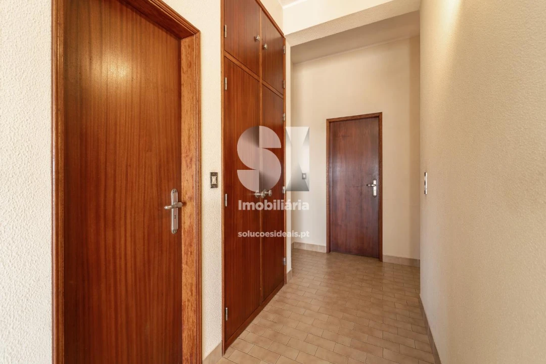 Moradia T6 para Venda em Vieira de Leiria Foto 25