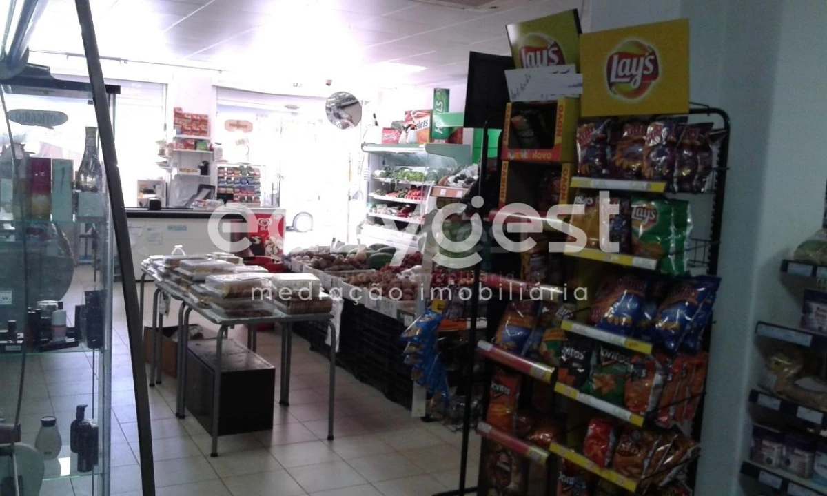 Loja para Venda em Alverca do Ribatejo e Sobralinho Foto 3