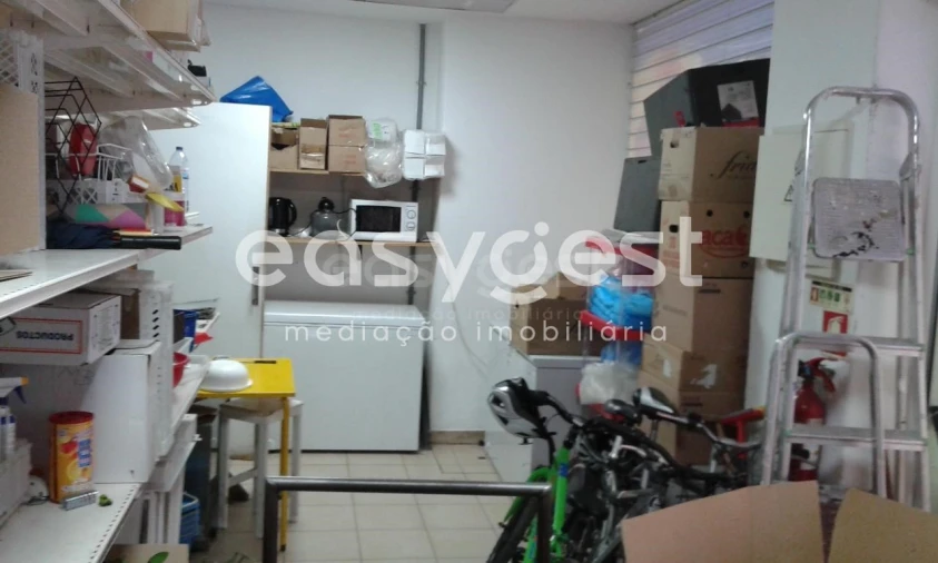 Loja para Venda em Alverca do Ribatejo e Sobralinho Foto 7