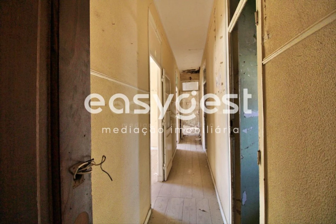 Prédio para Venda em Santa Maria Maior Foto 3