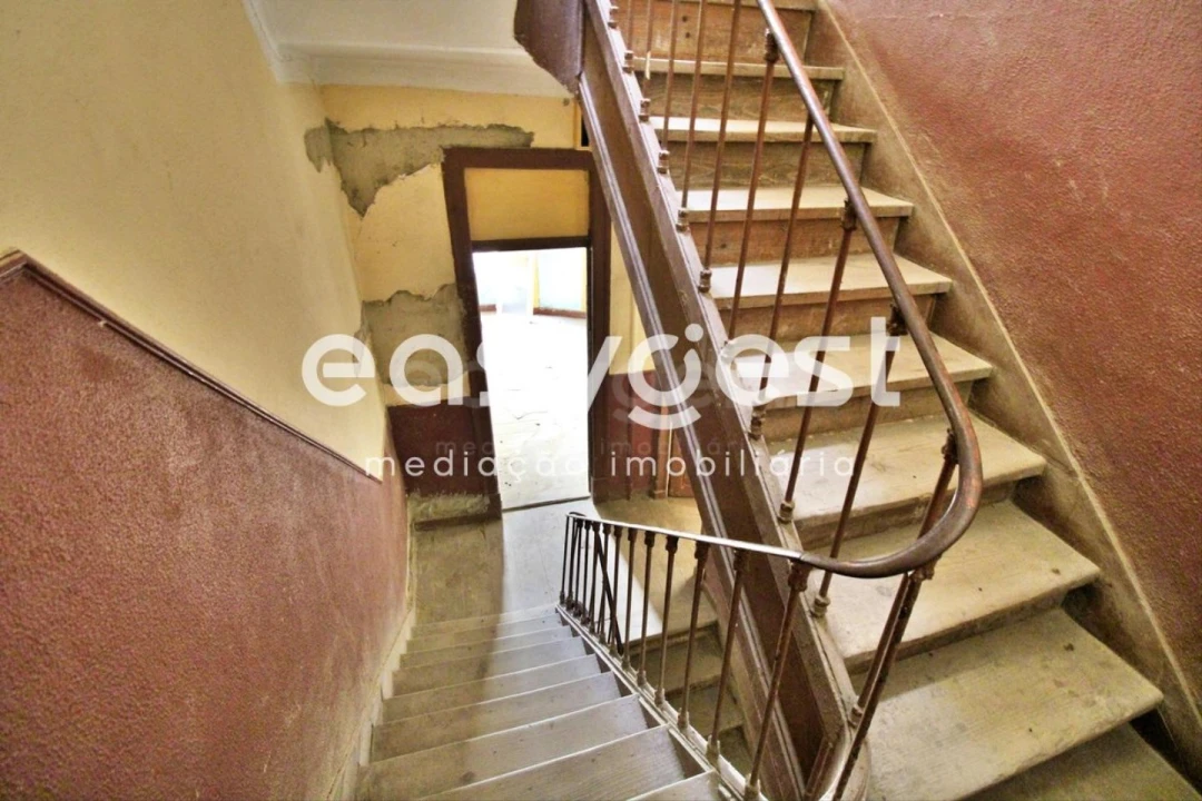 Prédio para Venda em Santa Maria Maior Foto 5