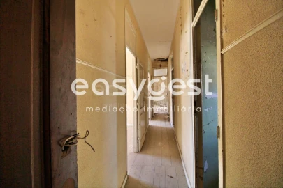 Prédio para Venda em Santa Maria Maior
