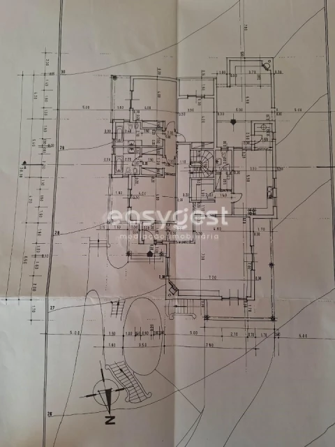 Moradia T5 para Venda em Estômbar e Parchal
