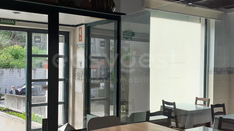 Loja para Venda em Alverca do Ribatejo e Sobralinho