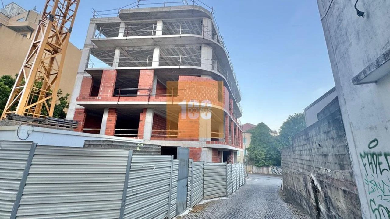 Apartamento T2 para Venda em Mafamude e Vilar do Paraíso Foto 25