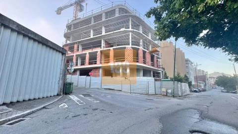Apartamento T2 para Venda em Mafamude e Vilar do Paraíso
