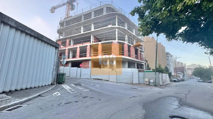 Apartamento T3 para Venda em Mafamude e Vilar do Paraíso Foto 27