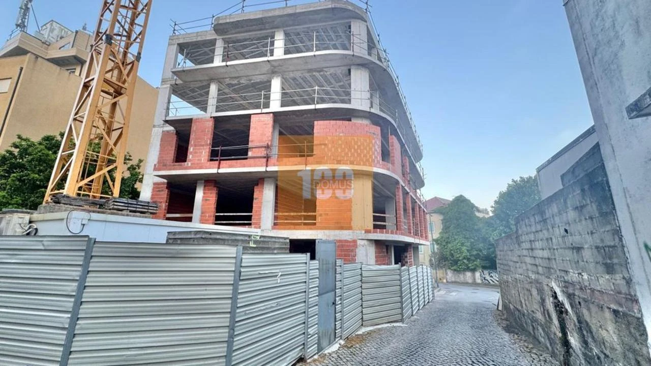 Apartamento T3 para Venda em Mafamude e Vilar do Paraíso Foto 24