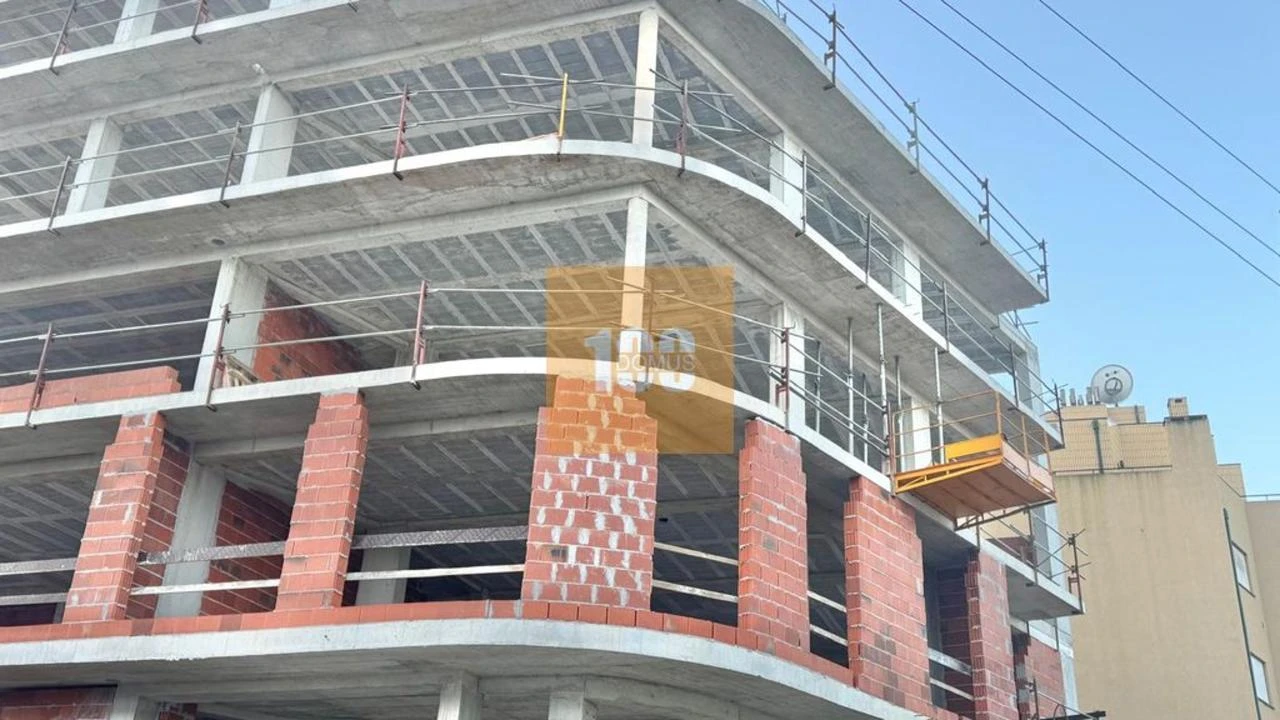 Apartamento T3 para Venda em Mafamude e Vilar do Paraíso Foto 32