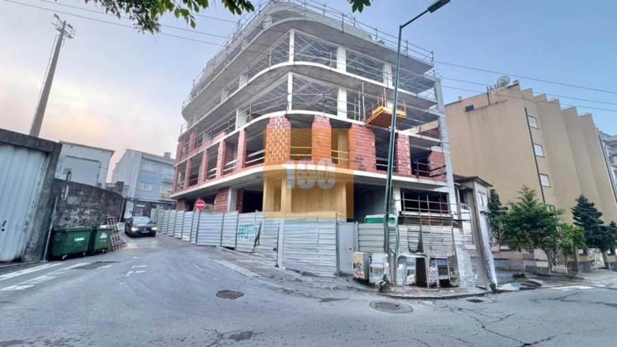 Apartamento T3 para Venda em Mafamude e Vilar do Paraíso Foto 20