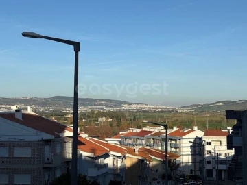 Moradia T9 para Venda em Loures