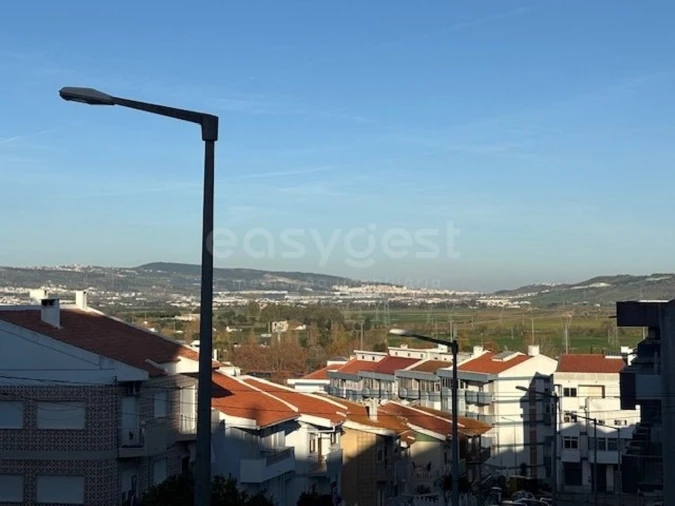 Moradia T9 para Venda em Loures Foto 9