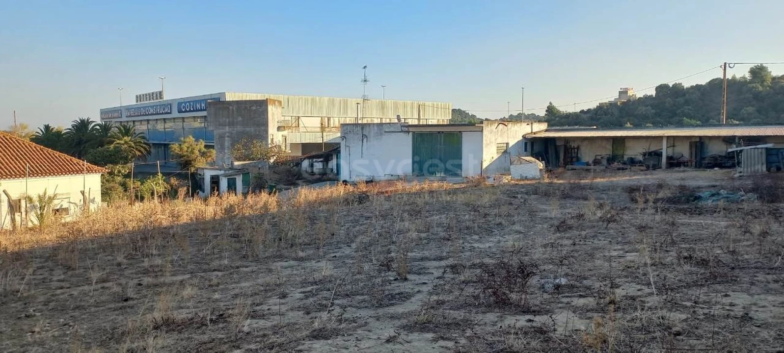 Terreno Comércio / Armazém para Venda em Alverca do Ribatejo e Sobralinho Foto 8