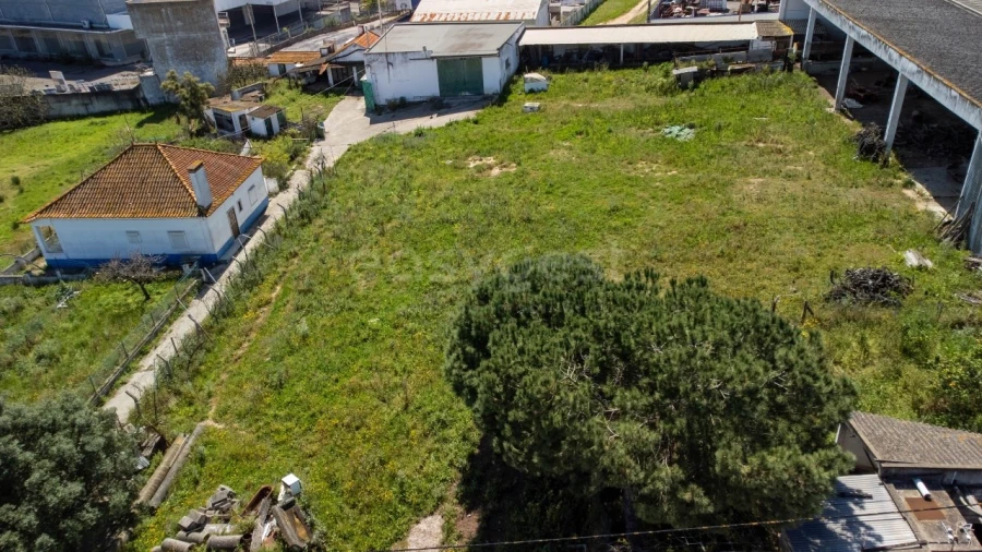 Terreno Comércio / Armazém para Venda em Alverca do Ribatejo e Sobralinho Foto 5