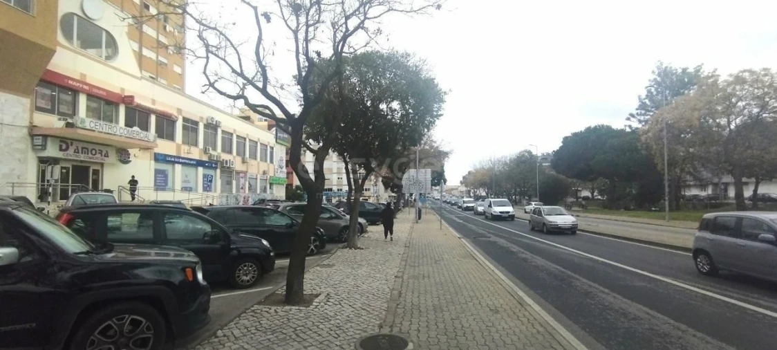 Loja para Venda em Amora Foto 2