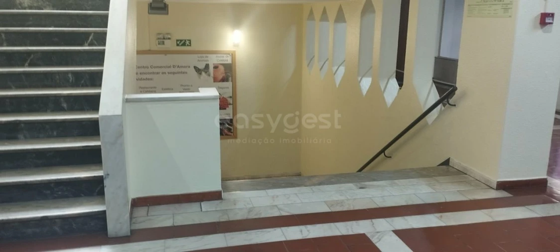 Loja para Venda em Amora Foto 8