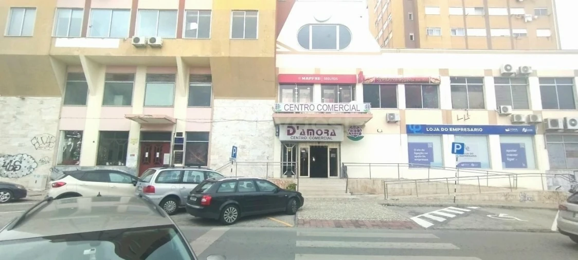 Loja para Venda em Amora Foto 12