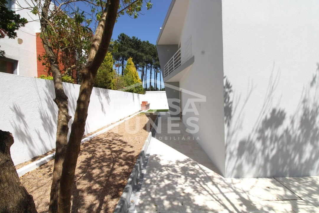 Moradia T3 para Venda em Sesimbra (Castelo) Foto 5