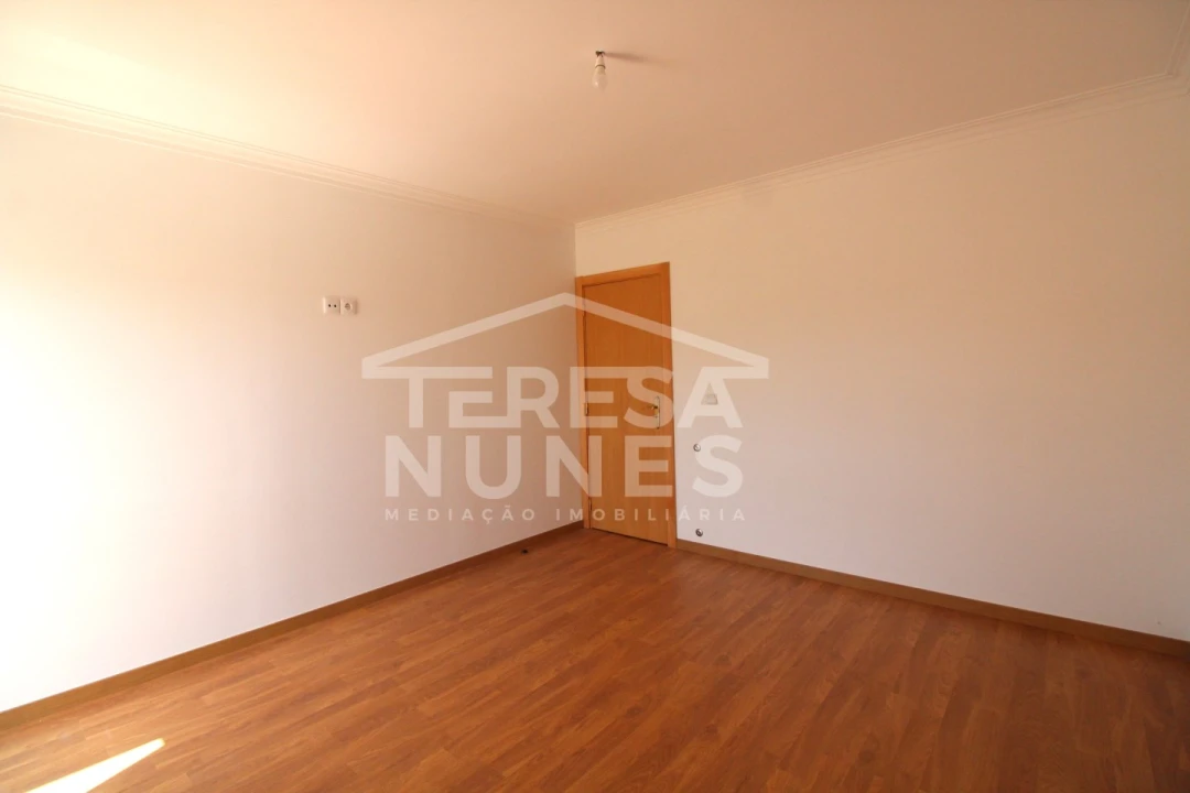 Moradia T3 para Venda em Sesimbra (Castelo) Foto 36